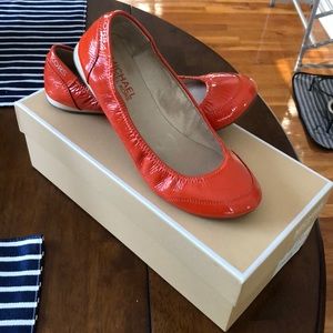 Michael Kors MK City Flat